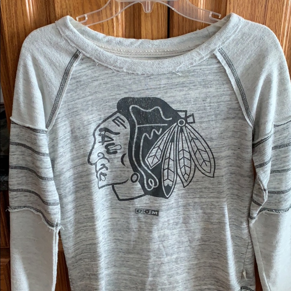 Cute Ladies Vintage style Blackhawks top,